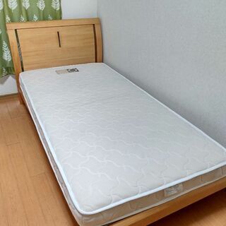 シングルベット（マット付）の画像