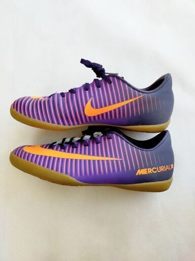 22cm　NIKE　フットサルシューズ　マーキュリアルX