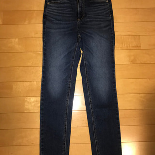 GU デニムパンツ