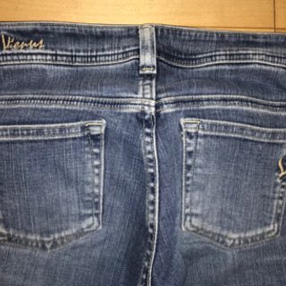 something jeans ①の画像