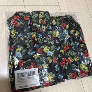 新品　オフショルダープルオーバーの画像