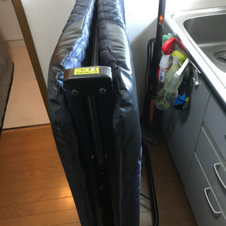 折りたたみベッド&マットレス無料の画像