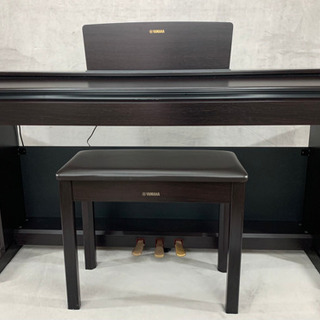 電子ピアノ 18年製 YAMAHA ヤマハ 椅子付き 楽器 88...