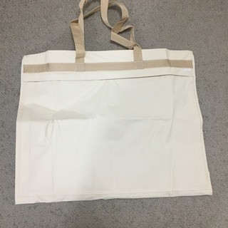 《新品》ベージュのスーツケース入れ