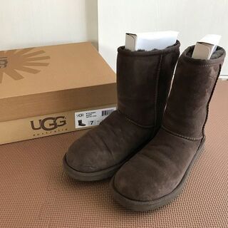 UGG Australia  CLASSIC SHORT　アグ　...