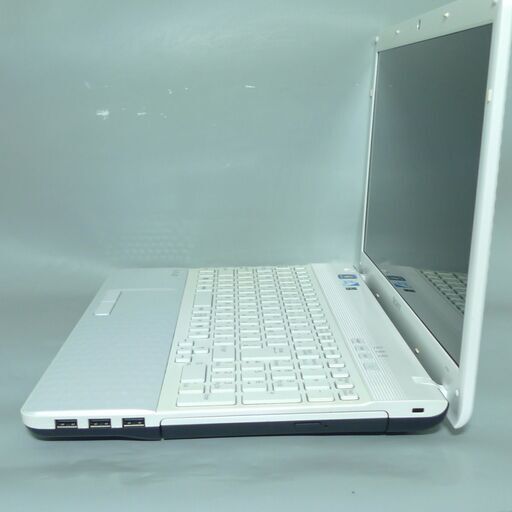 1台限定 送料無料 ホワイト色 ノートパソコン 良品 Windows10 15.5型