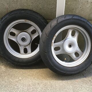 クレアスクーピーの純正タイヤセット
