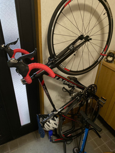 ロードバイク　ジァイアント　defy1 2014  ヘルメット、空気入れ付き