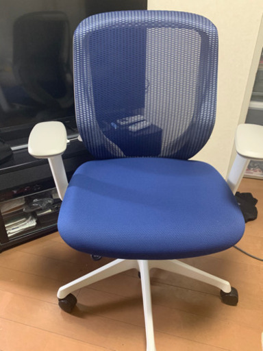 オカムラ　シルフィー　椅子