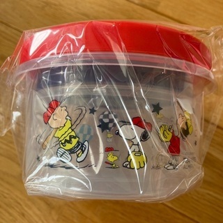 新品　スヌーピー　保存容器　2個セット
