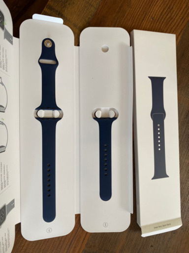 美品(ほぼ未使用レベル)　アップルウォッチ6 44mmに付いていた純正ネイビーバンド　Apple Watch