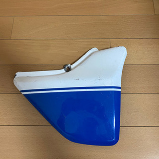GSX400インパルス サイドカバー