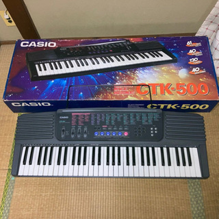 CASIO 電子キーボード　美品！