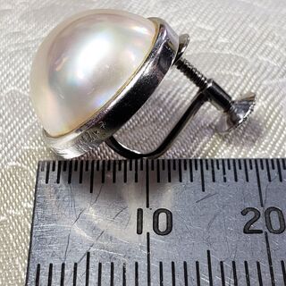田崎真珠 １４金 K１４ ホワイトゴールド マベ真珠 ネジ式 イアリング 片方の画像