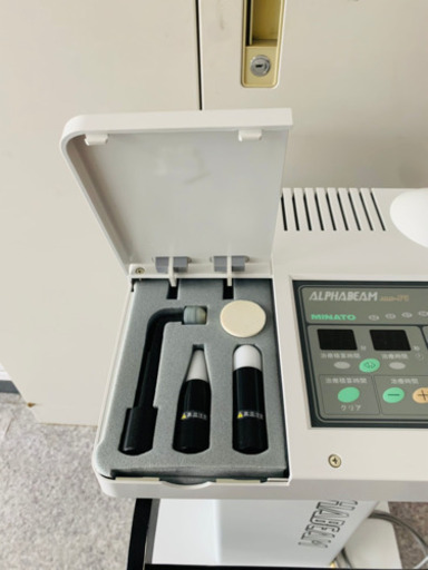 ★動作確認済/美品★ミナト医科学 アルファビーム ALB-P1 赤外線治療器