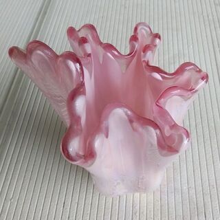 ガラス製花瓶の画像