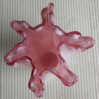 ガラス製花瓶の画像