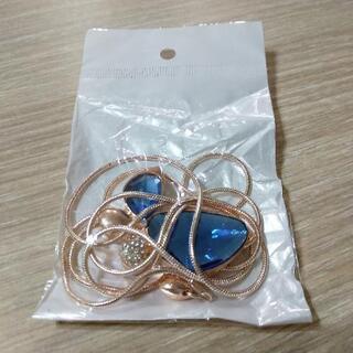 バタフライネックレスの画像