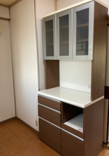 29日午前引取：食器棚（キッチンボード）・カップボード（ニトリ）美品