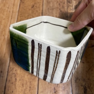 織部焼 蓋物 小物入れ お菓子入れの画像