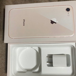 iPhone8 64GB SIMロック解除済みの画像