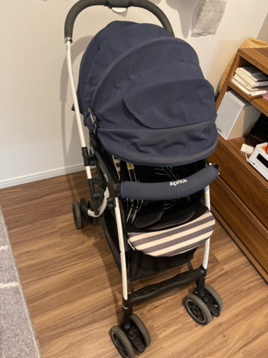 【引取り限定】Apricaベビーカー/ラクーナAD