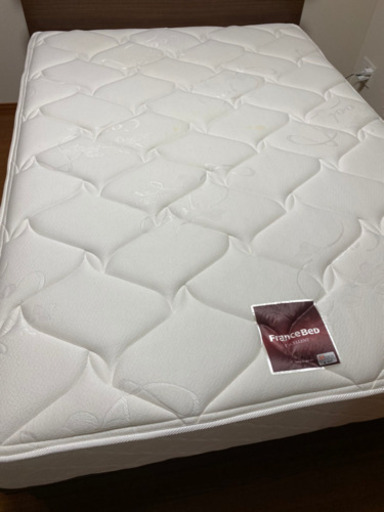 ベッドフレーム付きマットレス　価格交渉可能　[30万相当　収納、ランプ、電源プラグ付きベッドフレーム付き-フランスベッド製]　ライフトリートメントマットレス LT-700N AS ミディアム(ダブル)