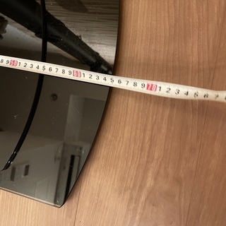 【取引中のため新規のご連絡お控えください】テレビ台（アジャスター付き）の画像