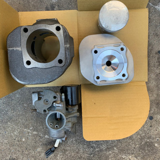 不動車 グランドアクシス ジャンク品 121cc8ポートボアアップキット等付属品多数の画像