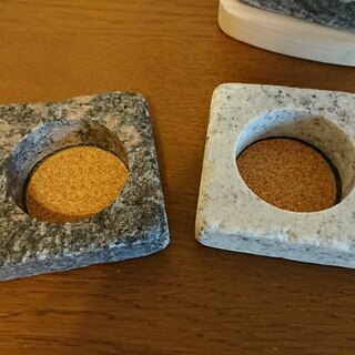 缶コースターと収納容器の画像