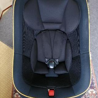 　美品タカタ製チャイルドシ−ト新生児~OK