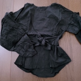 前リボンシャツ