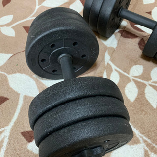 【ダンベル】両手　9kg×9kgの画像