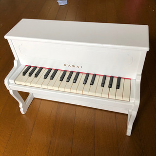KAWAI  アップライト　ピアノ　　おもちゃ　楽器