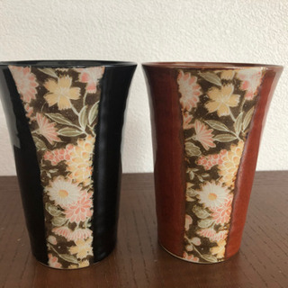 和食器　花柄　ペアカップ　