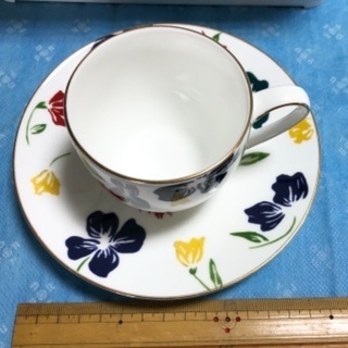 ジバンシー　カップ　used