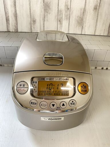 (売約済み)象印 ZOJIRUSHI 圧力IH炊飯ジャー NP-RK05 極め炊き 3合炊き 炊飯器