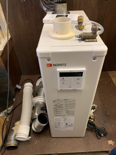242☆ ノーリツ　石油給湯機　2017年製　追い焚き　ボイラー
