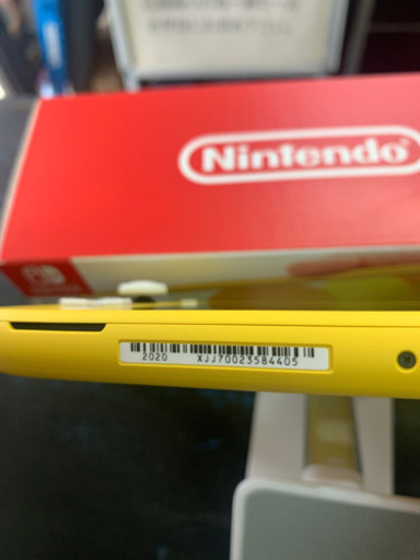 【美品】ニンテンドースイッチライト イエロー 2021/05/27