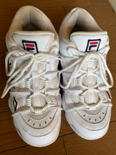 フィラ　FILA スニーカー