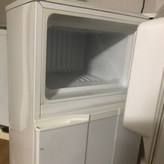 【無料】冷蔵庫お譲りいたします。説明欄必読の画像