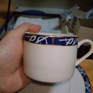 YSL ペアコーヒーセットの画像