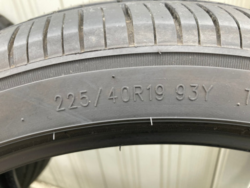 19インチタイヤ　1ケ月使用品