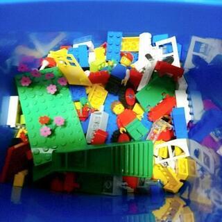 LEGOレゴ基本セット 青いバケツの画像