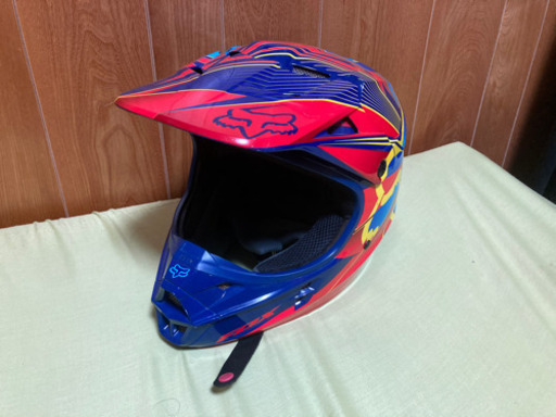 FOX V1 ヘルメット　限定カラー