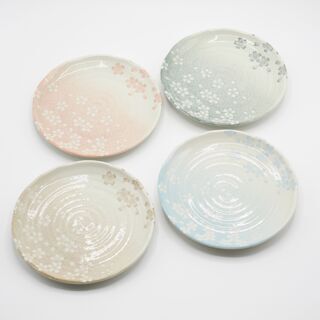 【中古】桜柄の平皿4色セットの画像