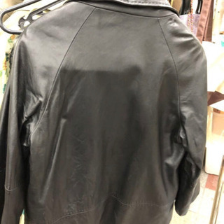 革ジャン　豹柄　イタリアの画像