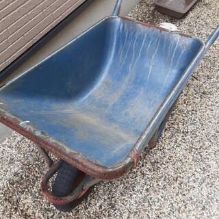 《値下げします》一輪車(ねこ車)　深型の画像