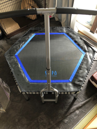 東急スポーツオアシス　トランポリン 約90cm  ハンドル付き 折りたたみ式 手すり付き 家庭用 ダイエット フィットネス 室内