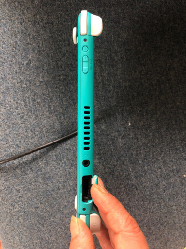 任天堂Switch ターコイズ　5月8日に来たばかり
